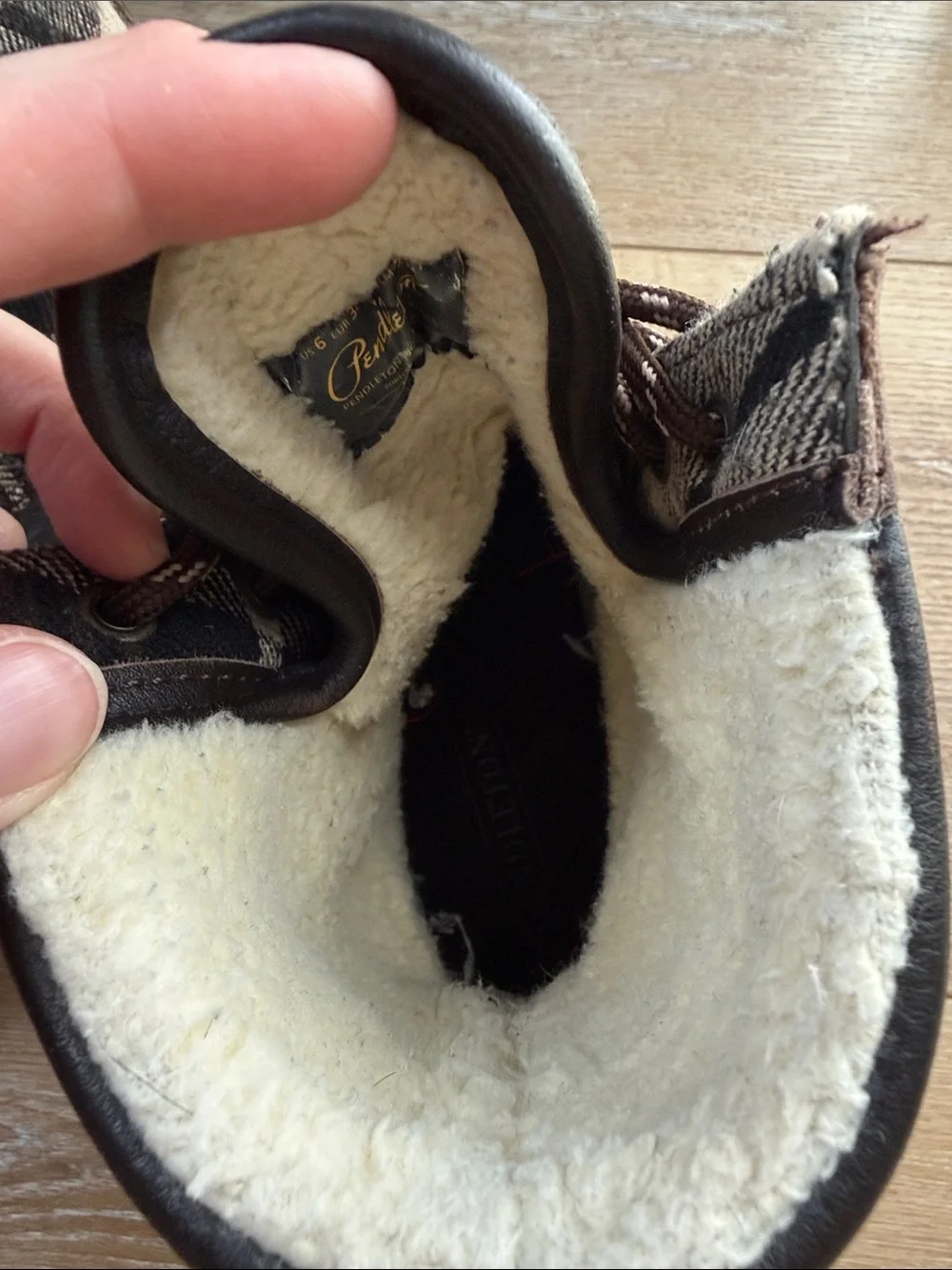 Pendleton Heritage Plaid Waterproof Black‎ and Brown Duck Boots Size 6